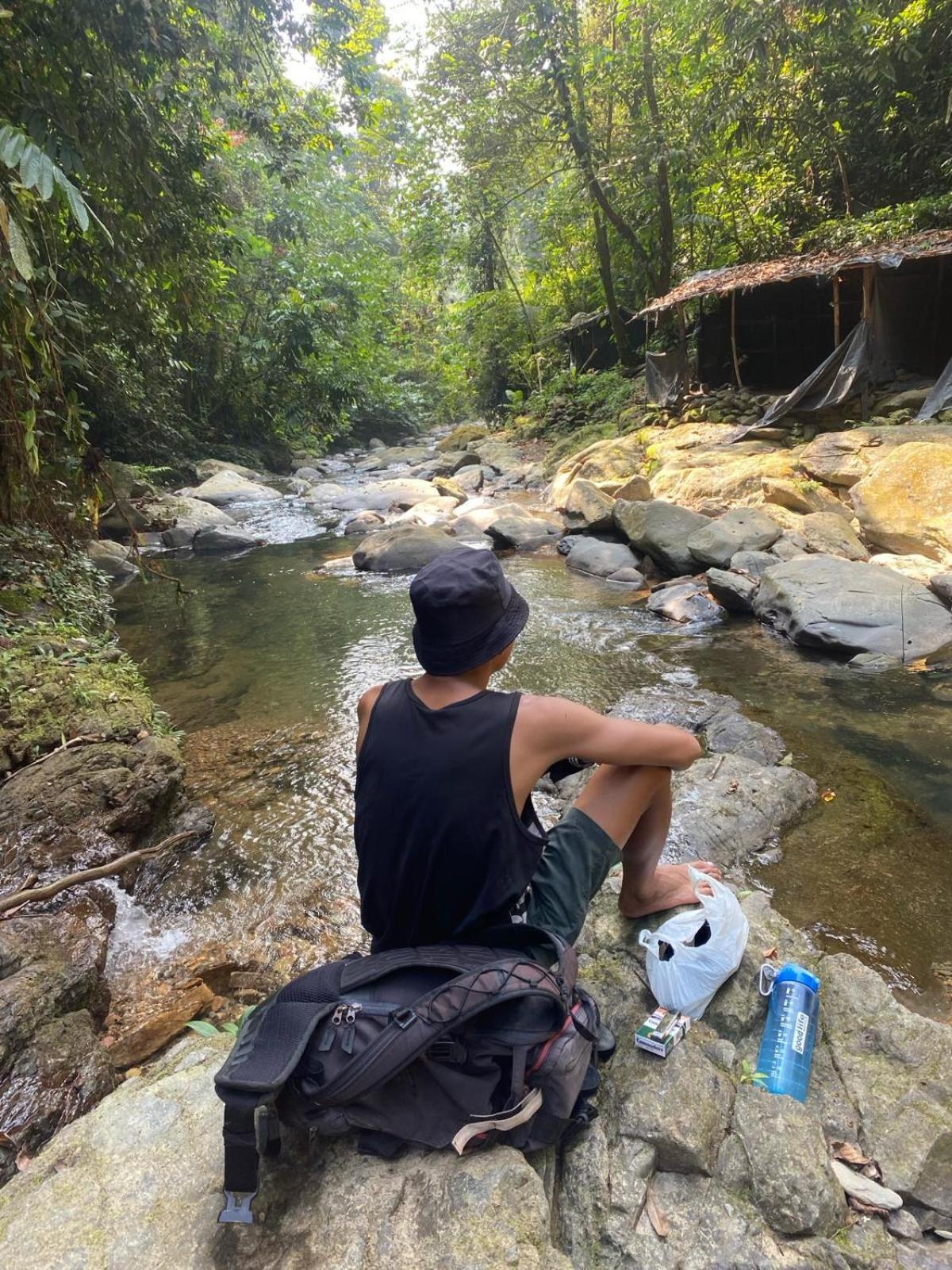 Eco Trekking Lodge, Bar & Jungle Tour'S Bukit Lawang Exterior photo