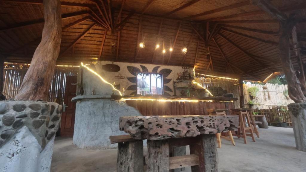 Eco Trekking Lodge, Bar & Jungle Tour'S Bukit Lawang Exterior photo