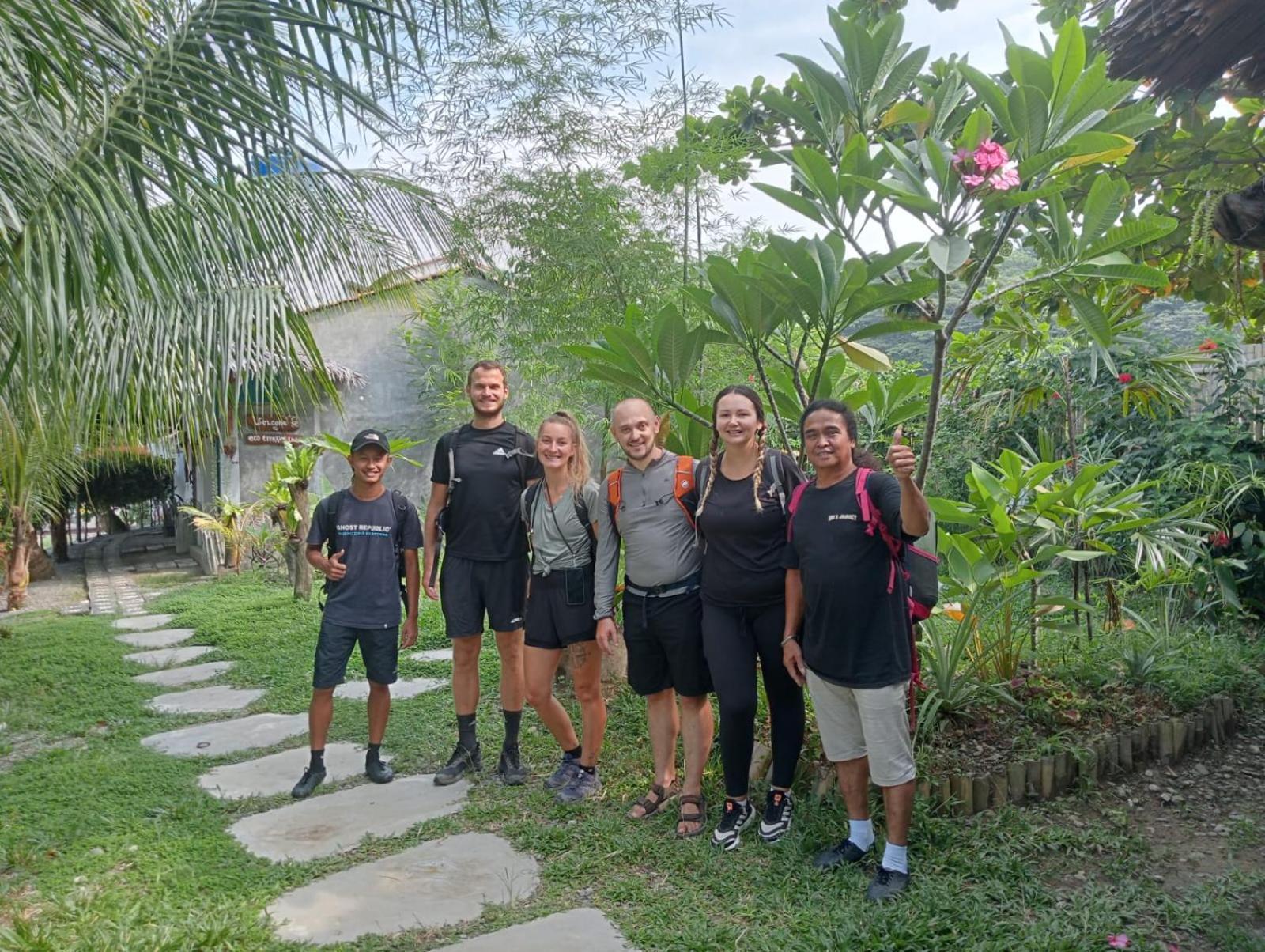 Eco Trekking Lodge, Bar & Jungle Tour'S Bukit Lawang Exterior photo
